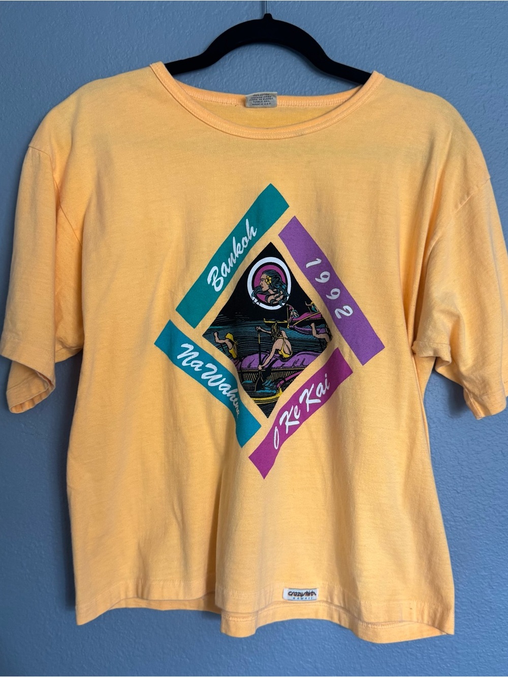 Vintage ‘92 Hawaiian Wa’a Canoe Racing Wahine Graphic Tee